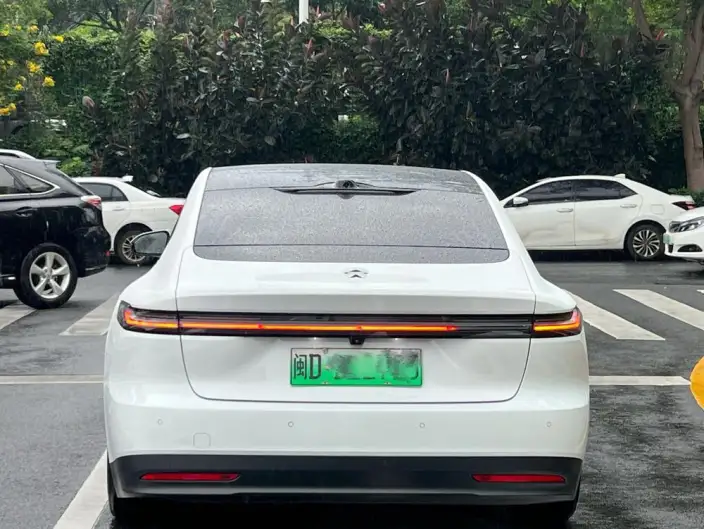 NIO ET7 2024 Model 75kWh Executive Signature Edition – фото 4