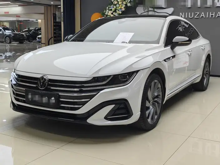Volkswagen CC 2024 Model 380TSI Eye-catching version – фото 1