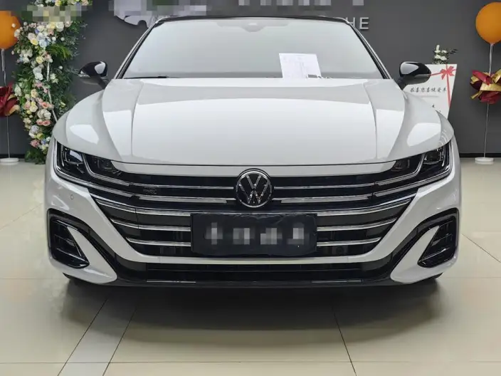 Volkswagen CC 2024 Model 380TSI Eye-catching version – фото 2
