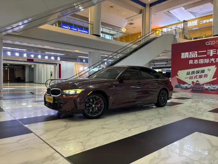 BMW 3 Series 2025 Model 330i M Sports Night Set – фото 1