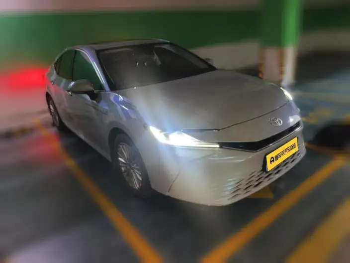 Toyota Camry 2024 Model Hybrid 2.0HE Elite Edition – фото 3