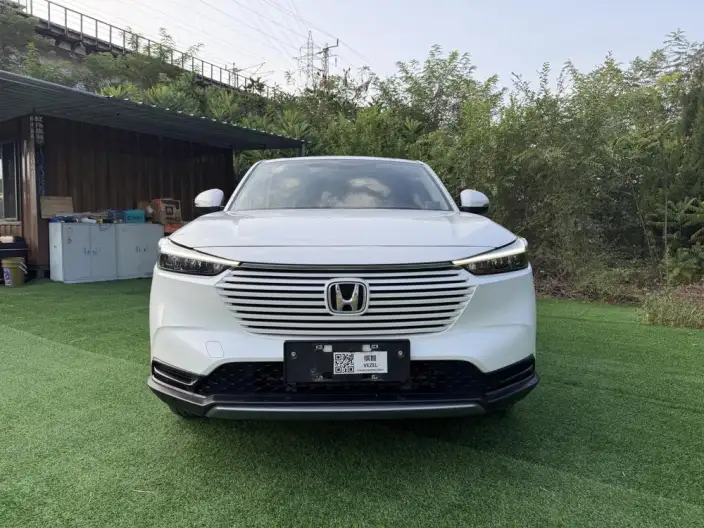 Honda Vezel 2023 Model 1.5L CVT Elite Edition – фото 2