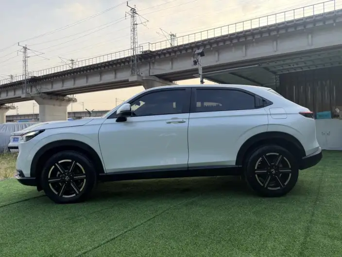 Honda Vezel 2023 Model 1.5L CVT Elite Edition – фото 4