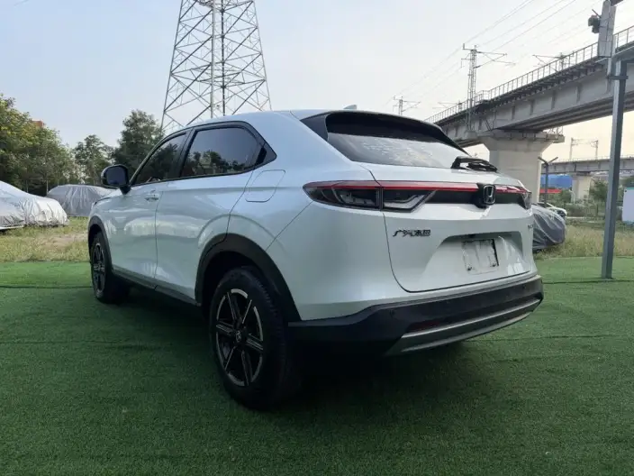 Honda Vezel 2023 Model 1.5L CVT Elite Edition – фото 5