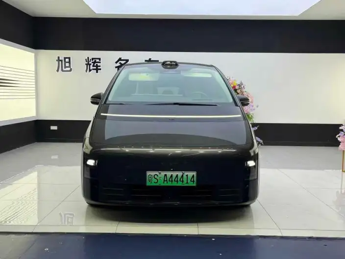 Li Auto MEGA 2024 Model Ultra Edition – фото 2