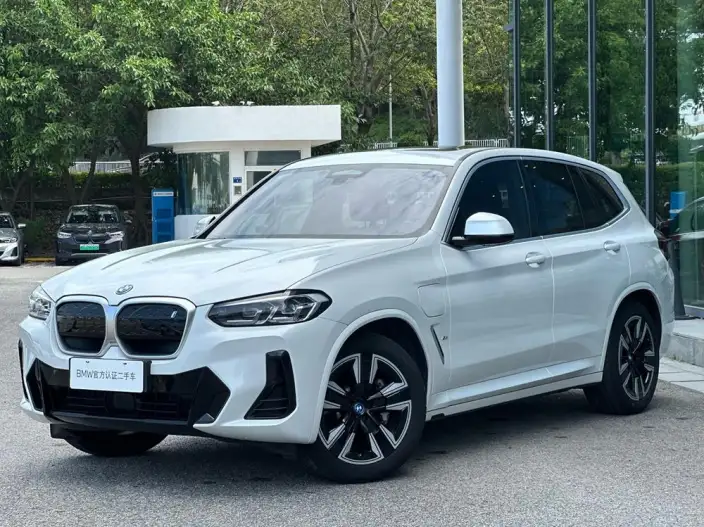 BMW iX3 2021 Model Facelift Leading Model – фото 1