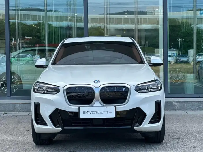 BMW iX3 2021 Model Facelift Leading Model – фото 2