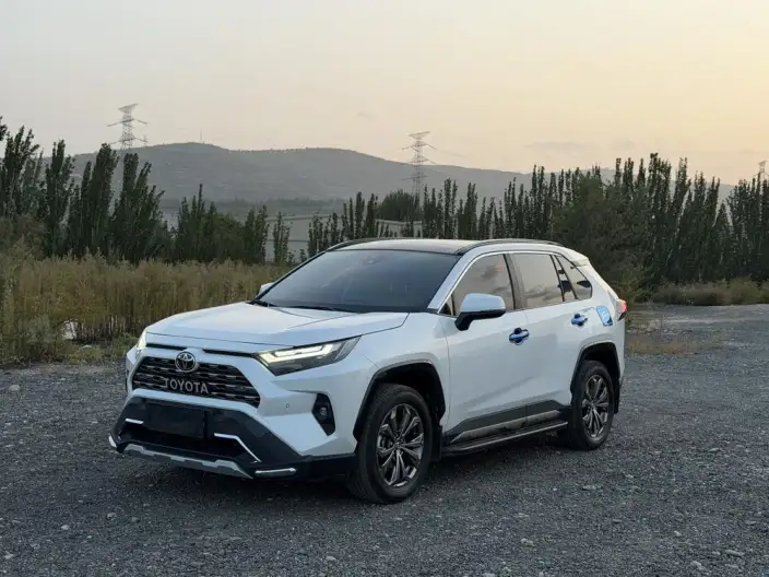 Toyota RAV4 2024 Model 2.0L CVT 2WD Fashion PLUS Edition – фото 1