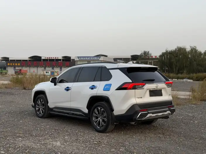 Toyota RAV4 2024 Model 2.0L CVT 2WD Fashion PLUS Edition – фото 4