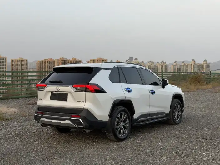 Toyota RAV4 2024 Model 2.0L CVT 2WD Fashion PLUS Edition – фото 6