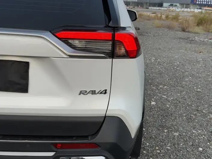 Toyota RAV4 2024 Model 2.0L CVT 2WD Fashion PLUS Edition – фото 10