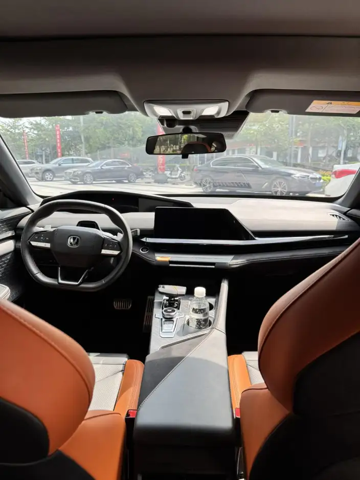 Changan UNI-V 2024 Model 1.5T Exclusive Model – фото 10