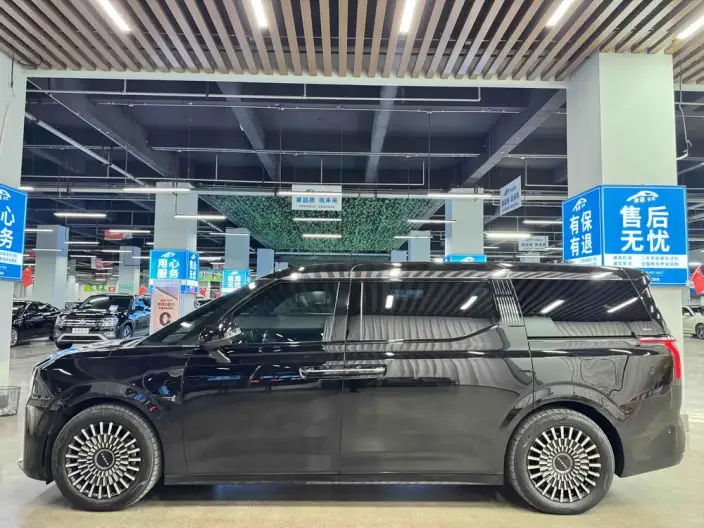 ZEEKR 009 2024 Model VI seat Executive Edition 4WD 108kWh – фото 4
