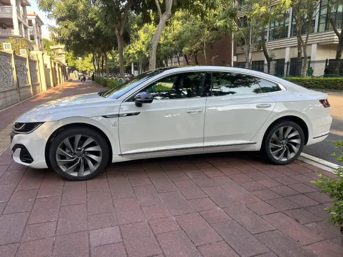 Volkswagen CC 2024 Model 380TSI Eye-catching version – фото 2