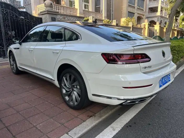 Volkswagen CC 2024 Model 380TSI Eye-catching version – фото 3
