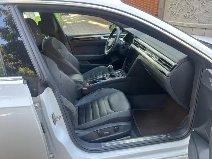 Volkswagen CC 2024 Model 380TSI Eye-catching version – фото 7
