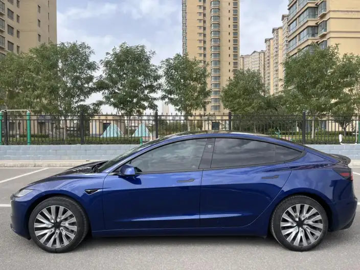 Model 3 2025 Model Long Battery Life Pro All-wheel drive version – фото 4