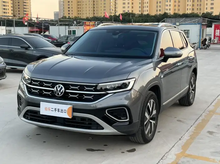 Volkswagen Tayron 2023 Model 280TSI 2WD Luxury Plus Advanced version – фото 1