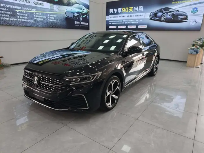 Volkswagen Passat 2023 Model Facelift 330TSI Starry sky Deluxe Edition – фото 1