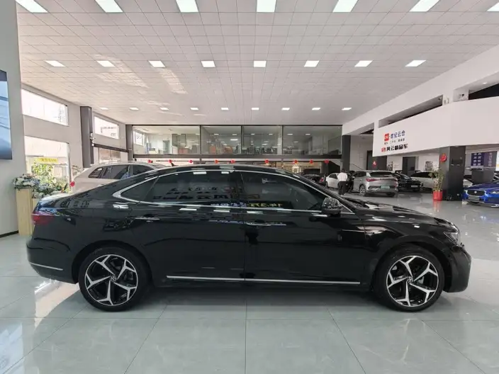 Volkswagen Passat 2023 Model Facelift 330TSI Starry sky Deluxe Edition – фото 8