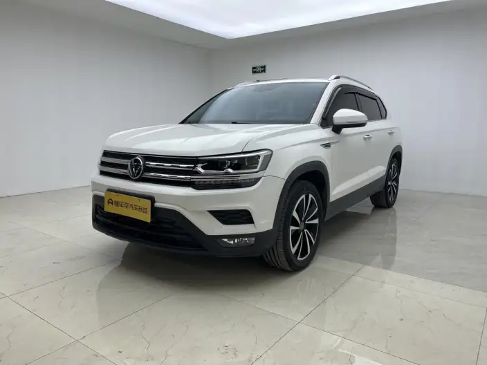 Volkswagen Tharu 2021 Model 280TSI 2WD Deluxe Edition PLUS – фото 1
