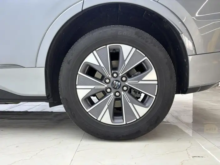 BUICK E5 2023 Model Pioneer Edition – фото 9