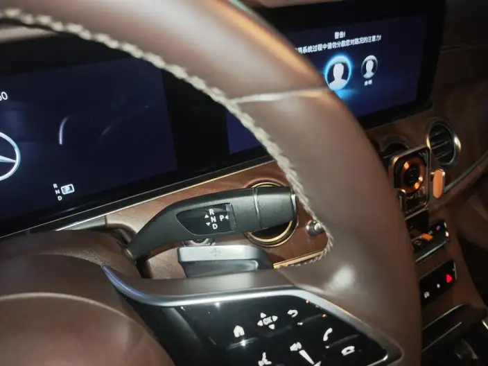 Mercedes-Benz E-Class 2022 Model E 260 L sedan – фото 9