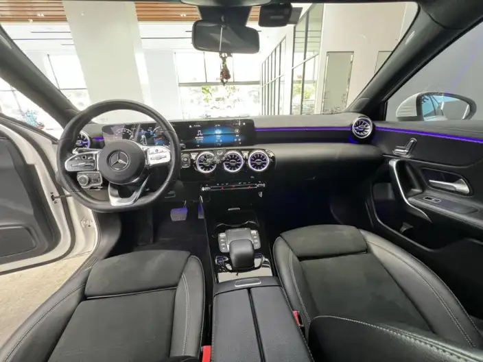Mercedes-Benz A-class 2022 Model Facelift A 200 L Sports sedan Fashion Edition – фото 10