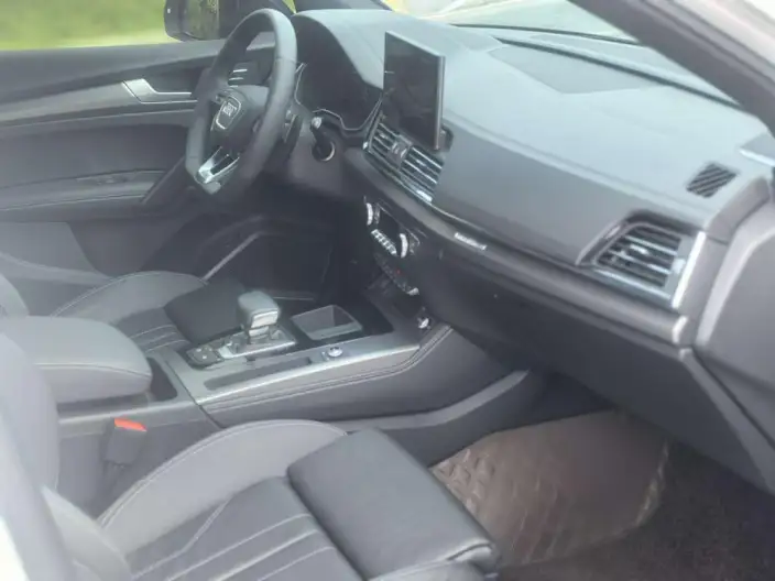 Audi Q5L 2024 Model 45TFSI Luxury Dynamic Model – фото 6