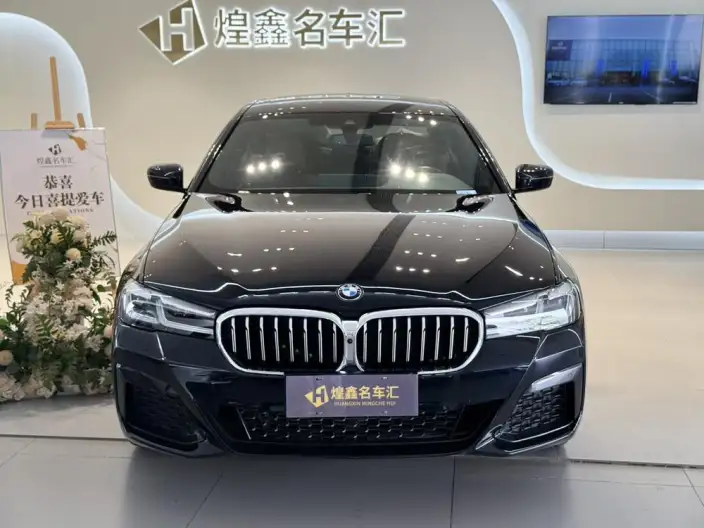 BMW 5 Series 2022 Model 530Li Exclusive Model M Sports Set – фото 2