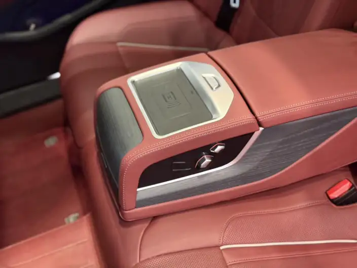 BMW 5 Series 2022 Model 530Li Exclusive Model M Sports Set – фото 9