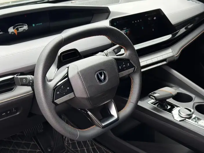 Changan UNI-V 2022 Model 1.5T Noble Model – фото 7