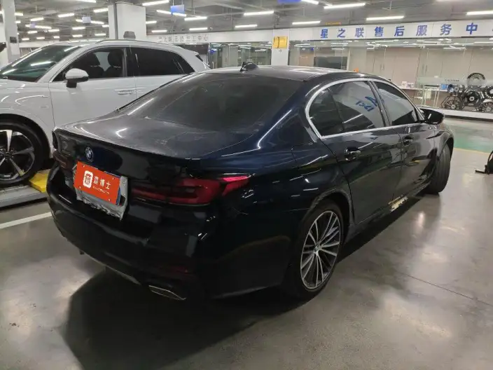 BMW 5 Series 2022 Model Facelift II 530Li Leading Model M Sports Set – фото 4