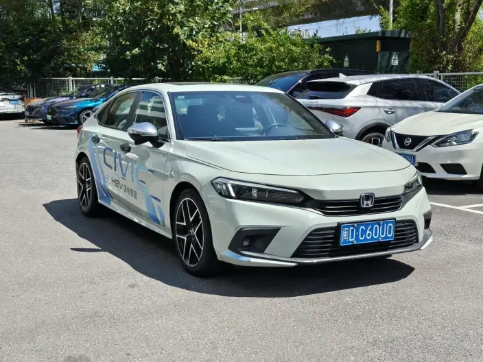 Honda Civic 2022 Model 2.0L e:HEV Speed Edition – фото 3