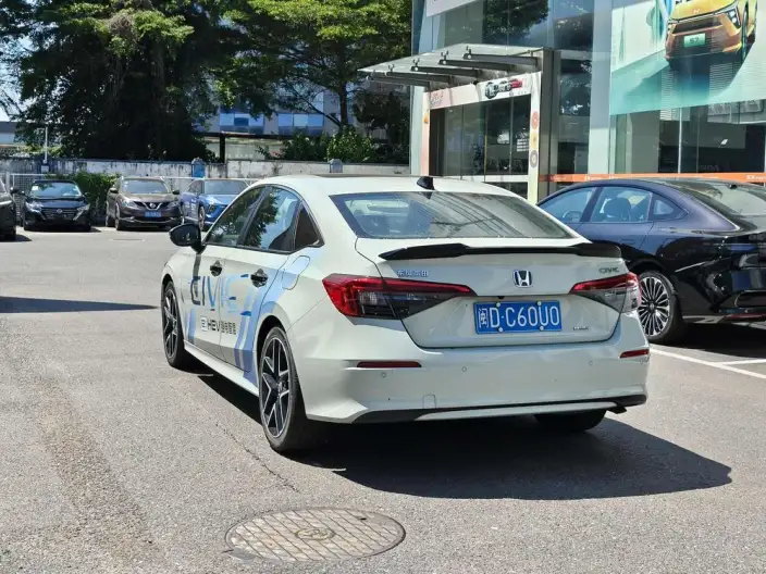 Honda Civic 2022 Model 2.0L e:HEV Speed Edition – фото 4