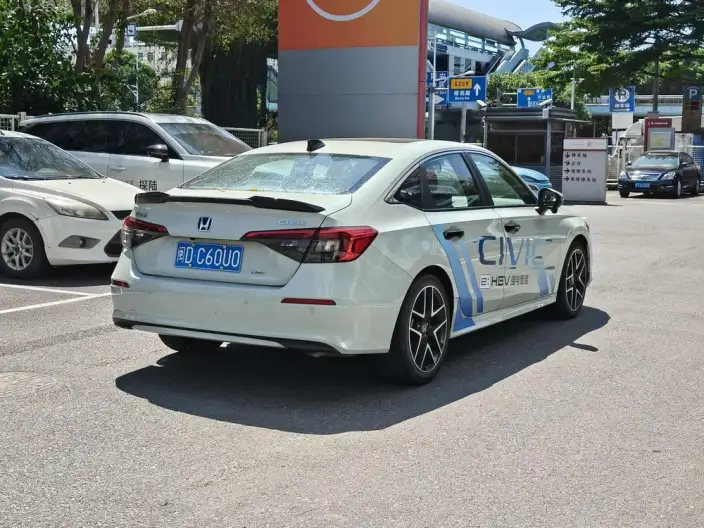 Honda Civic 2022 Model 2.0L e:HEV Speed Edition – фото 6