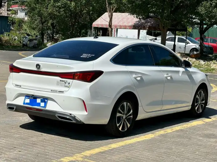 Changan Eado 2022 Model PLUS Blue whale NE 1.4T GDI DCT Noble Model – фото 6