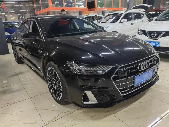 Audi A7 L 2024 Model 45 TFSI Luxury Model – фото 3