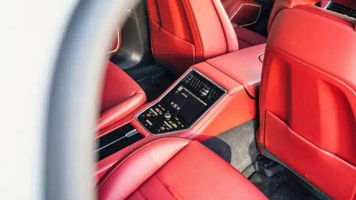 Panamera 2023 Model Facelift Panamera 2.9T Platinum edition – фото 7