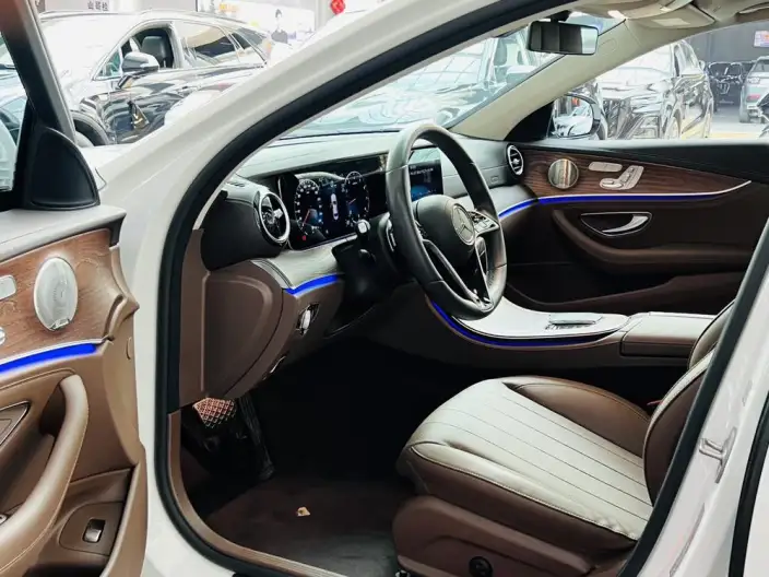 Mercedes-Benz E-Class 2023 Model E 300 L Luxury Model sedan – фото 8