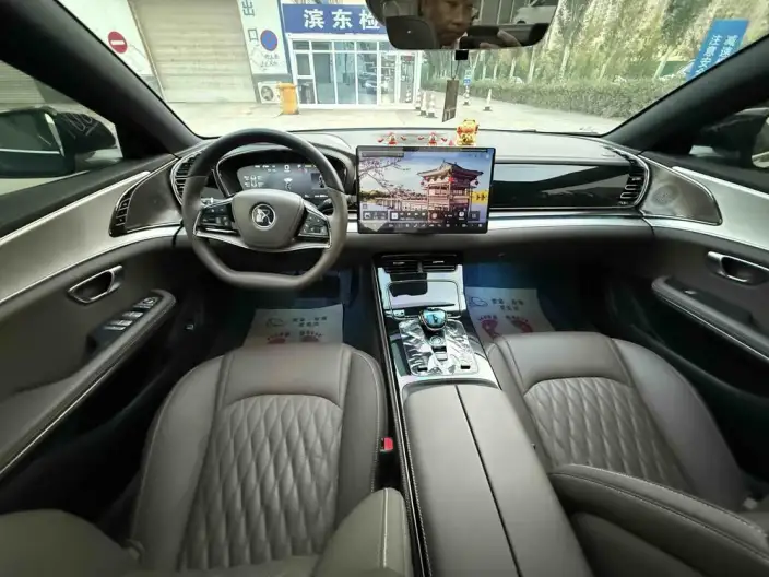 BYD Han EV 2025 Model Smart Driving Edition 605KM Pilot Edition – фото 8