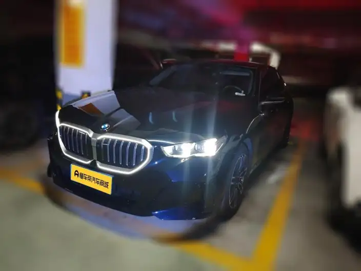 BMW 5 Series 2025 Model Facelift 530Li Leading Model M Sports Set – фото 1