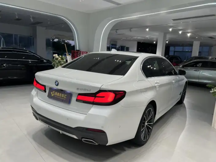 BMW 5 Series 2022 Model Facelift II 530Li Leading Model M Sports Set – фото 5