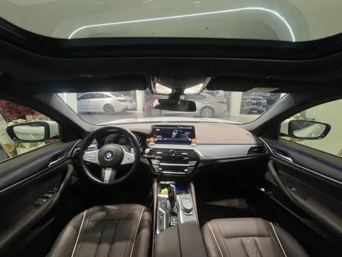 BMW 5 Series 2022 Model Facelift II 530Li Leading Model M Sports Set – фото 9