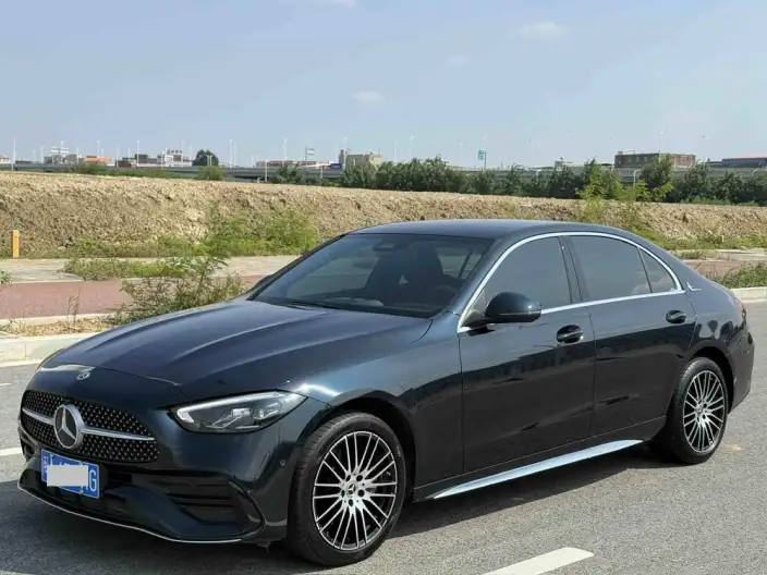 Mercedes-Benz C-Class 2024 Model C 260 L Sports Edition – фото 1