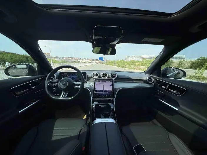 Mercedes-Benz C-Class 2024 Model C 260 L Sports Edition – фото 9