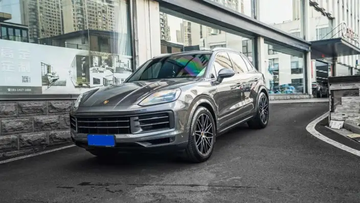 Cayenne 2025 Model Cayenne 3.0T – фото 1