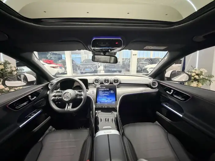 Mercedes-Benz C-Class 2025 Model C 260 L Sports Edition – фото 8
