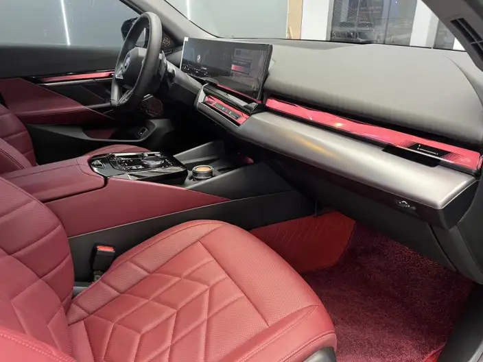 BMW 5 Series 2025 Model 530Li Leading Model M Sports Set – фото 8