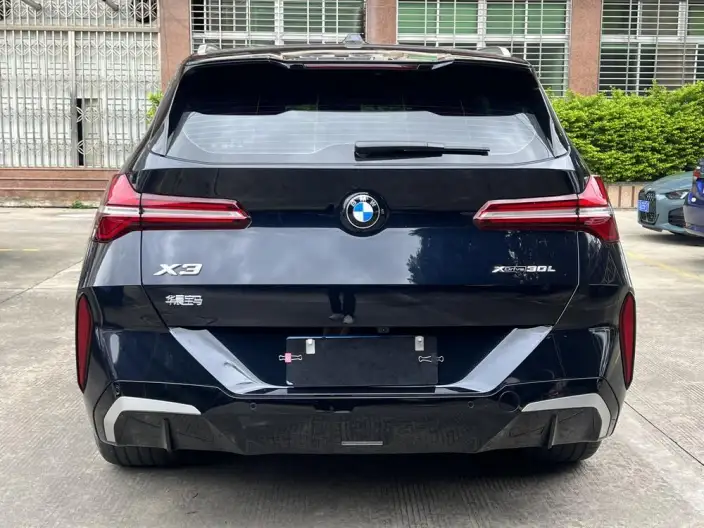 BMW X3 2025 Model xDrive30L Exclusive Model M Sports Set – фото 5